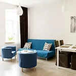 Bright Apartment In Old Town By Urban Rent