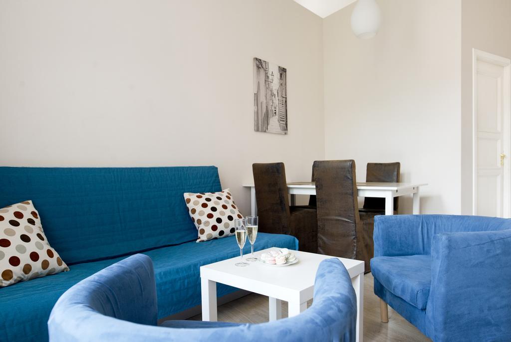 Bright In Old Town By Urban Rent Apartment *